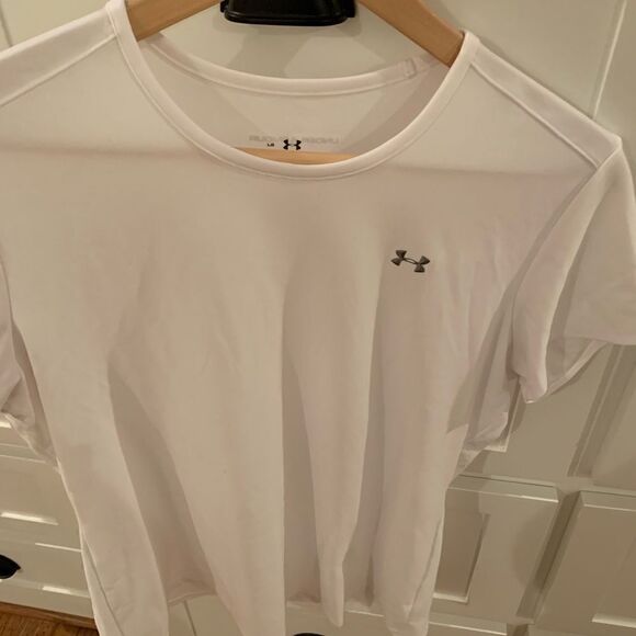 Under Armour tee - Picture 1 of 3